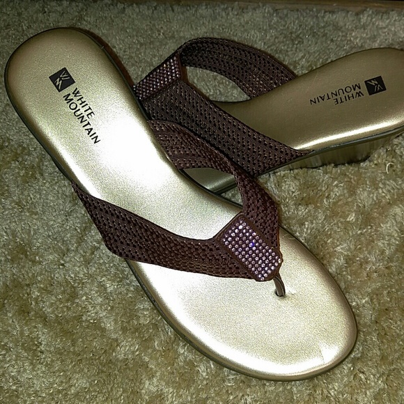 Wedge slides, with tiny rhinestone detail. NEW!