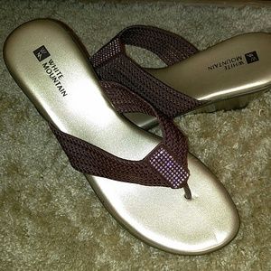 Wedge slides, with tiny rhinestone detail. NEW!