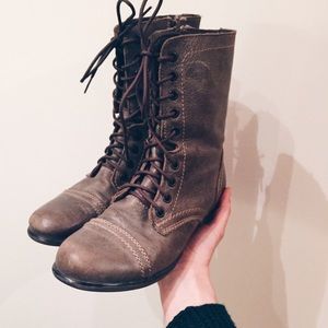 Steve Madden troopa combat boot in stone