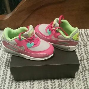 Toddler girl nike Air Max