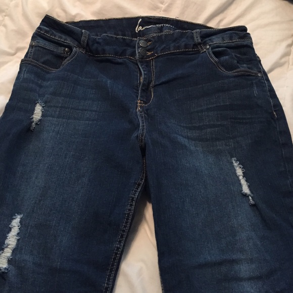 Distressed Jean Roll Cuff Capris