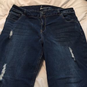 Distressed Jean Roll Cuff Capris