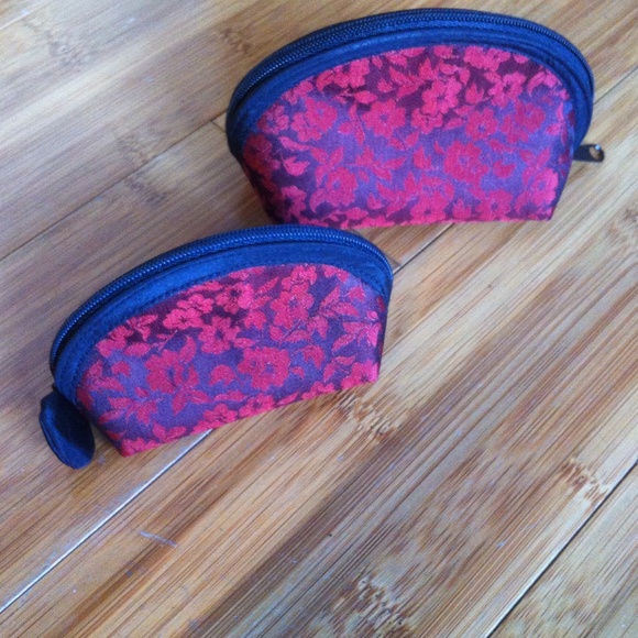 Small pouch bags