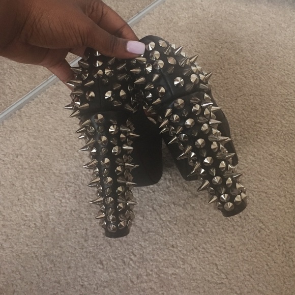 JC spiked lita