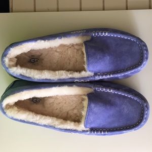 Beautiful UGG Purple slippers
