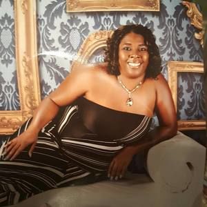 Meet your Posher, Malika