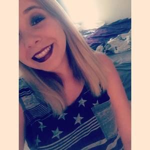 Meet your Posher, Nichole