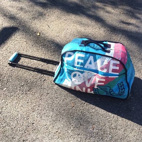 PINK rolling duffle bag hard to find print - Picture 2 of 4