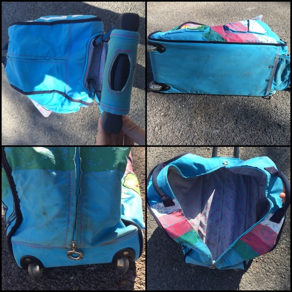 PINK rolling duffle bag hard to find print - Picture 3 of 4