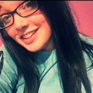 Meet your Posher, Courtney