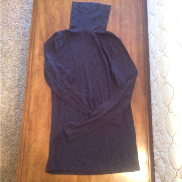 Sold Jcrew tissue turtleneck - Picture 4 of 4
