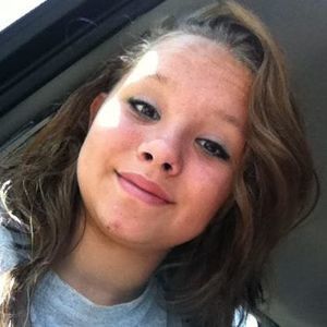 Meet your Posher, Kendra