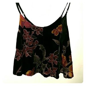FLORAL VELVET CROPTOP