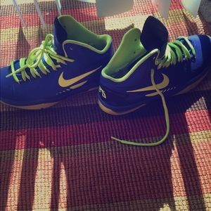 Blue & green KD's