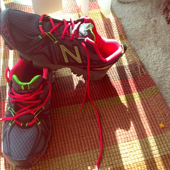 New balance hardly worn women size 7