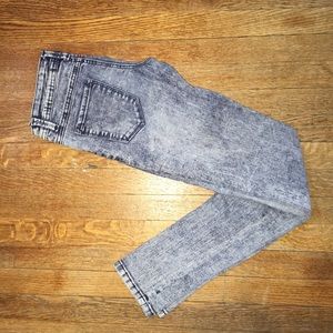 Slight acid washed jeans!!