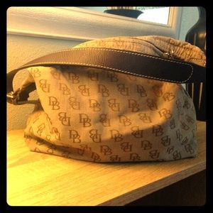 Dooney & Bourke
