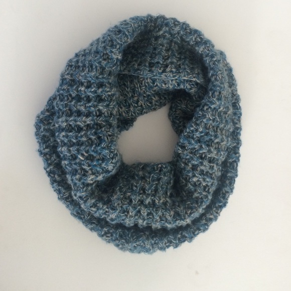 Circle snood. - Picture 1 of 2