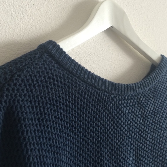 Open Back Sweater - Picture 2 of 3