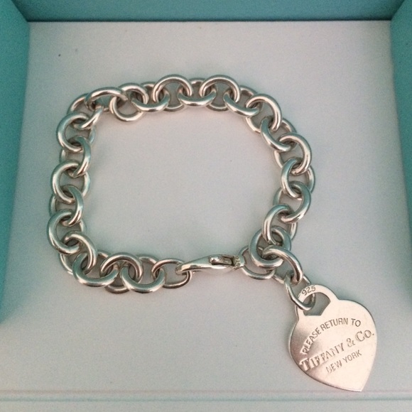 Return to Tiffany® heart tag charm bracelet.