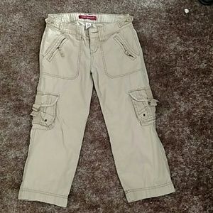 Aeropostale kaki capris