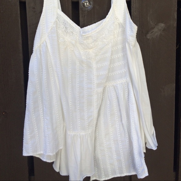 White asymmetrical cottony tank top