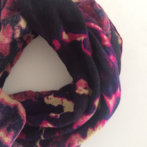 Tie Dye Snood - Picture 2 of 2