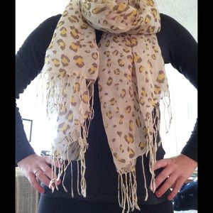 Leopard print scarf