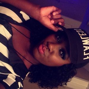 Meet your Posher, Sherra