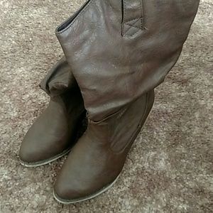 Dark brown boots