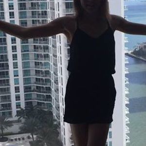 Meet your Posher, Adriana