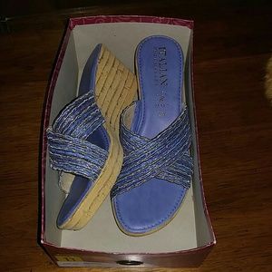 Women's size 11 Italian Shoemakers blue sandals