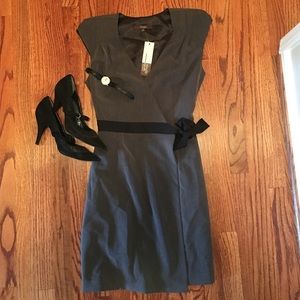 🌟🌟SALE🌟🌟NWT Charcoal gray wrap dress.