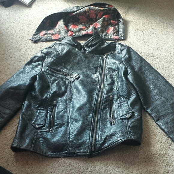 Jacket - Picture 2 of 4