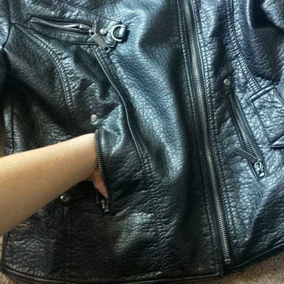 Jacket - Picture 4 of 4