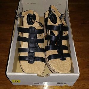 Women's B.O.C born o concept size 11 new in box