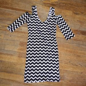 Skin tight chevron print dress!