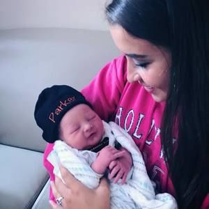 Meet your Posher, Felisha