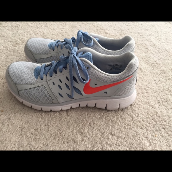 NWOT Nike Flex running shoes gray/blue/orange