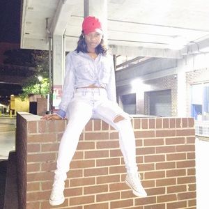 Meet your Posher, Leandra