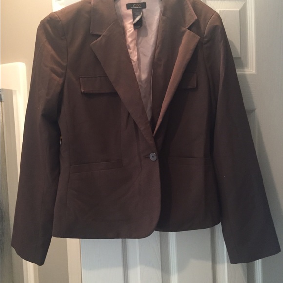 Brown pantsuit
