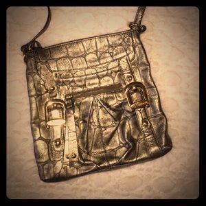 B. Makowsky cross body handbag