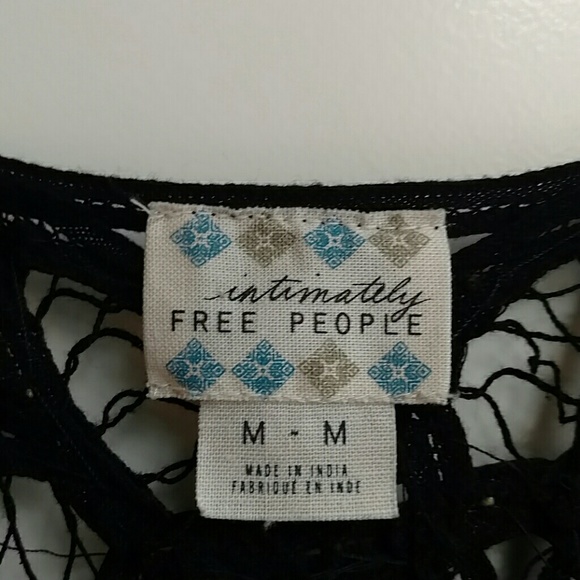 Crochet black and metal top - Picture 4 of 4