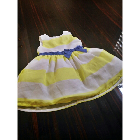 Carter's dress size 12 mths