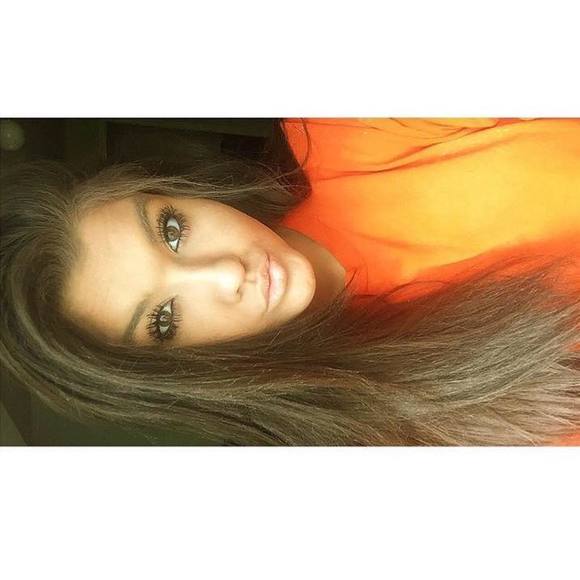 Meet your Posher, Simona