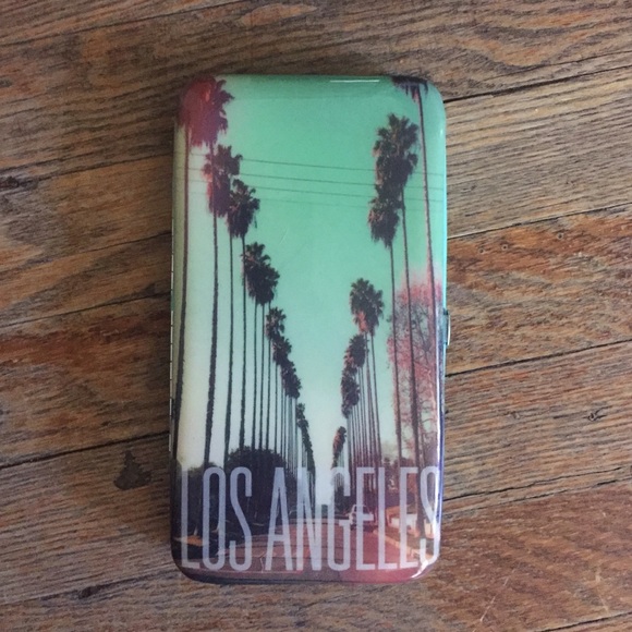 Los Angeles wallet