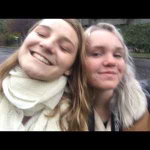 Meet your Posher, Emma