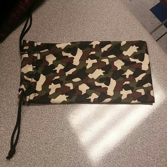 Sun glasses - Picture 2 of 3