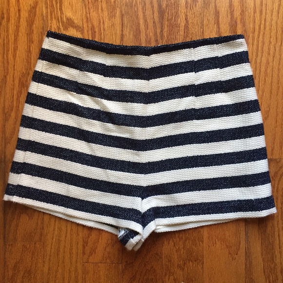 BCBGeneration striped high-waisted shorts