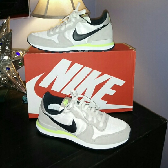 New Nike Internationalist Athletic/Casual Shoes